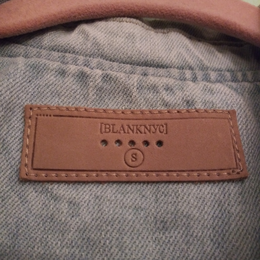 SOLD. BLANKNYC Light Denim Jacket Small - Picture 9 of 14